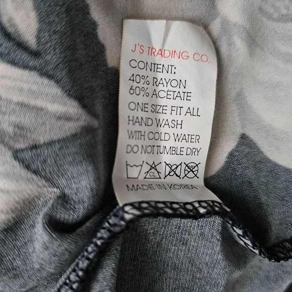 ModeLia Women's Floral Print Kimono W/ Inner Sleeveless Blouse Black Size Medium - Picture 6 of 16